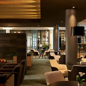 Hotel H4